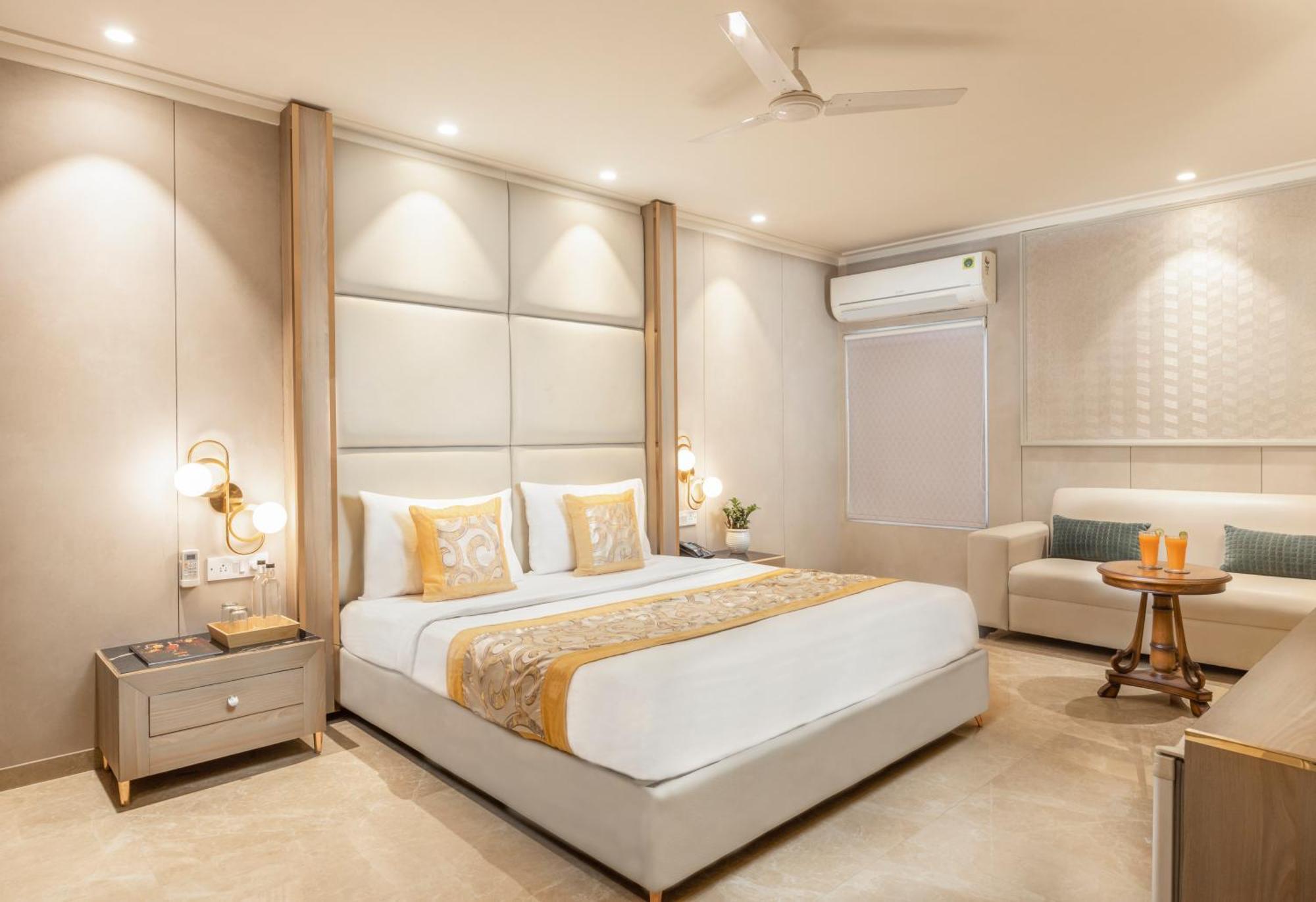 Hotel Aero Star By Star Group Új-Delhi Kültér fotó