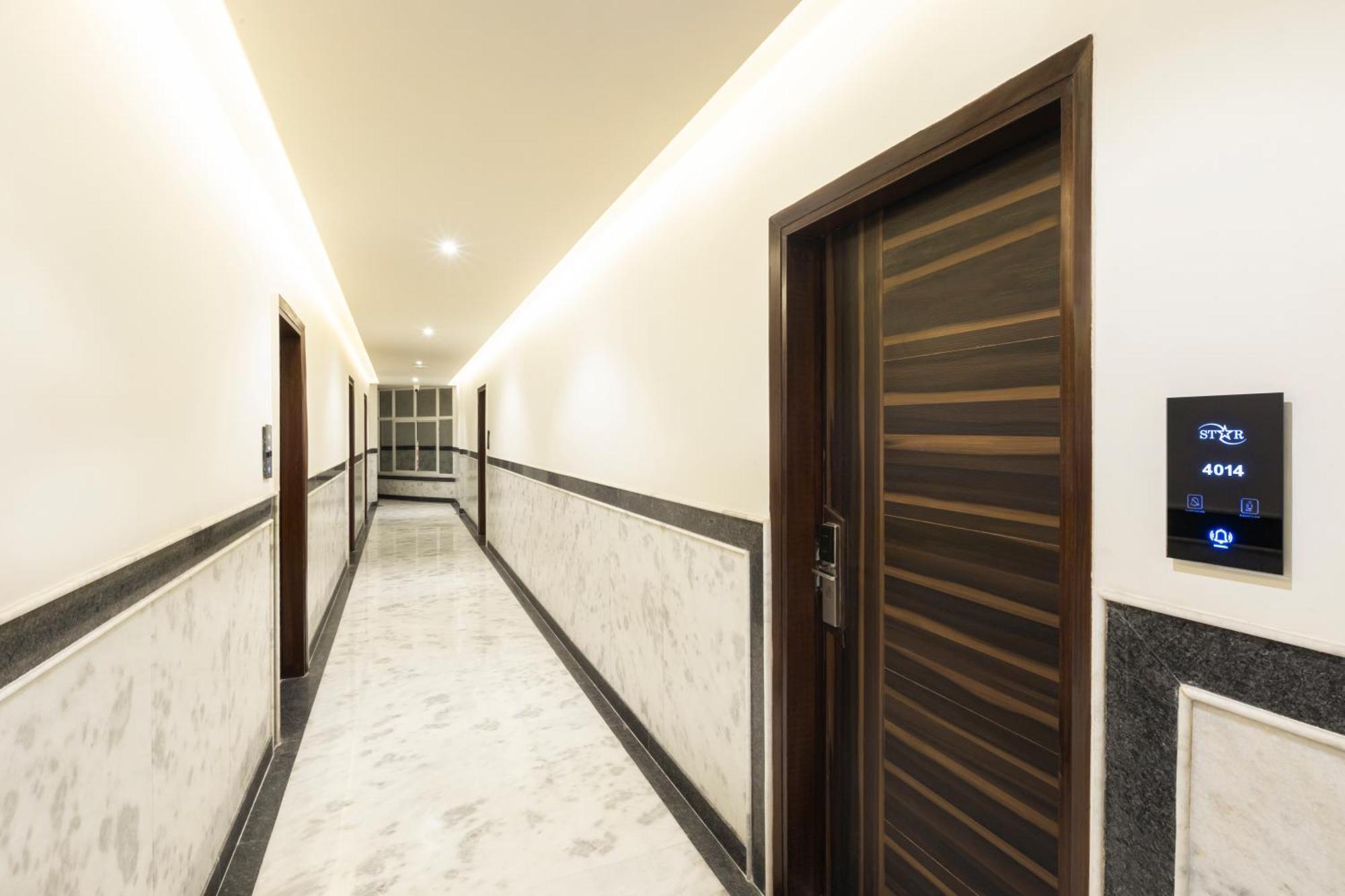 Hotel Aero Star By Star Group Új-Delhi Kültér fotó