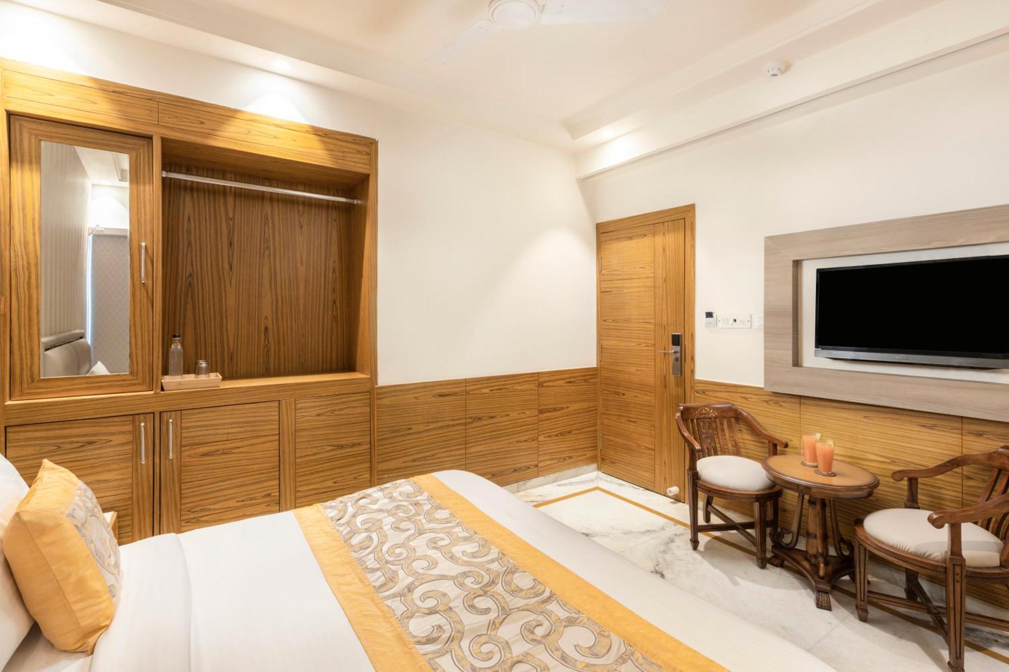 Hotel Aero Star By Star Group Új-Delhi Kültér fotó