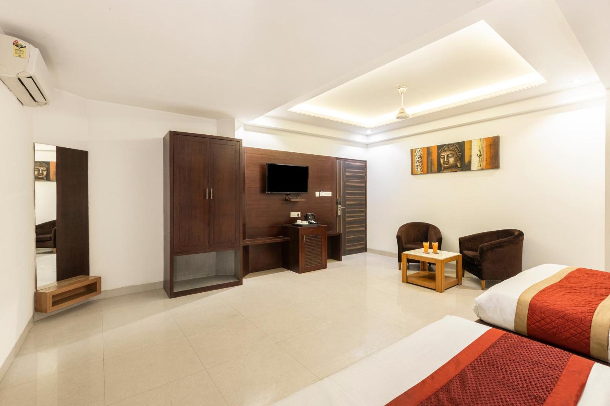 Hotel Aero Star By Star Group Új-Delhi Kültér fotó