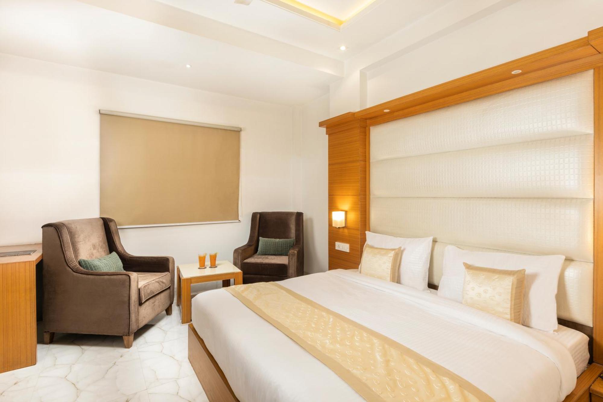 Hotel Aero Star By Star Group Új-Delhi Kültér fotó