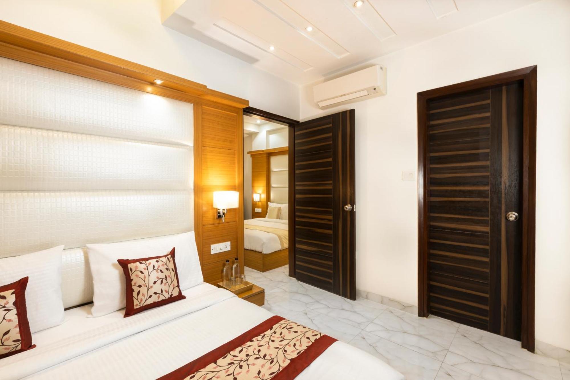 Hotel Aero Star By Star Group Új-Delhi Kültér fotó