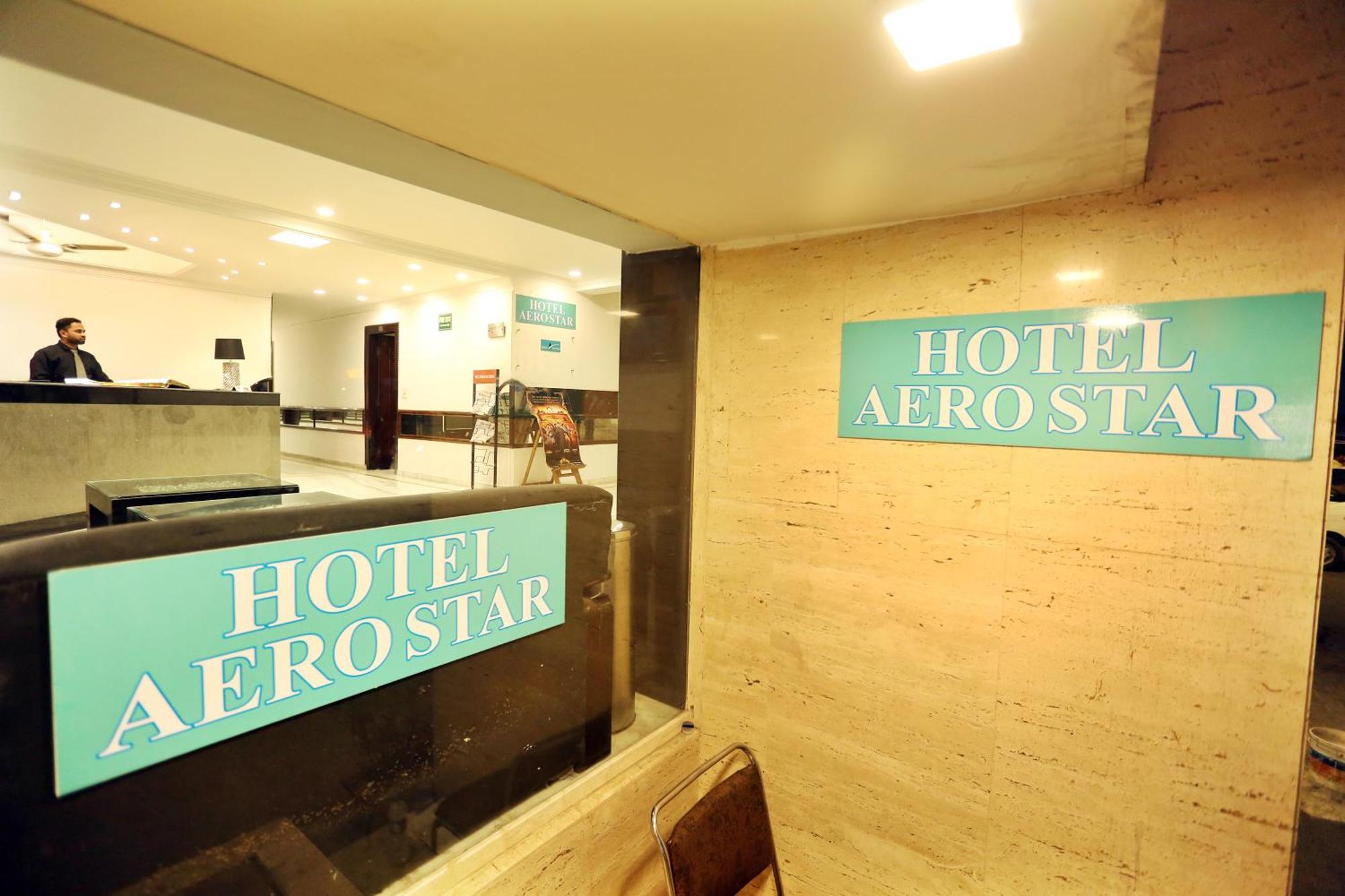 Hotel Aero Star By Star Group Új-Delhi Kültér fotó