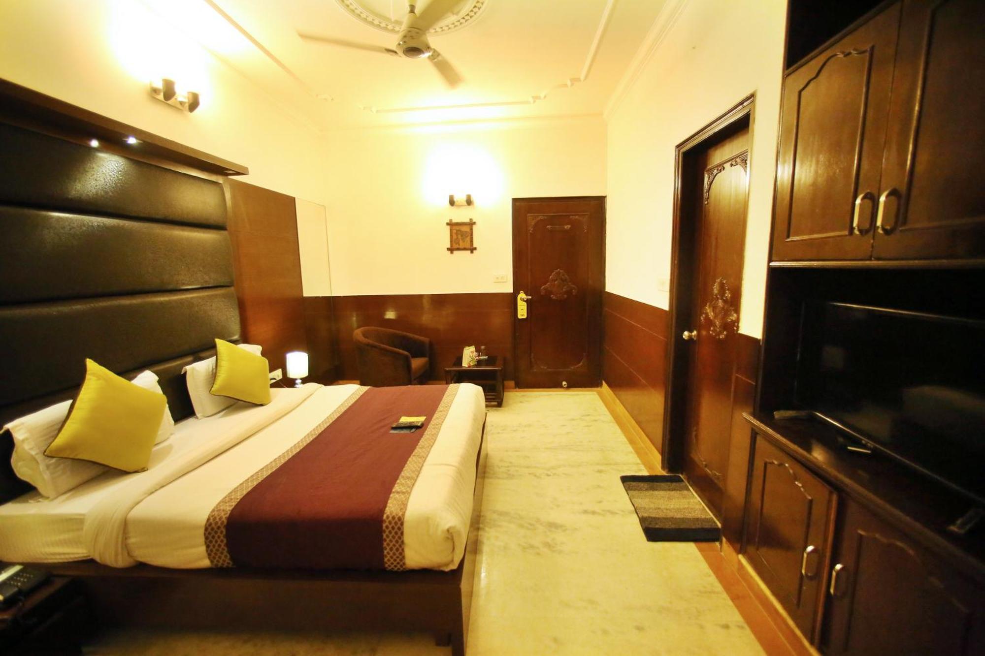 Hotel Aero Star By Star Group Új-Delhi Kültér fotó