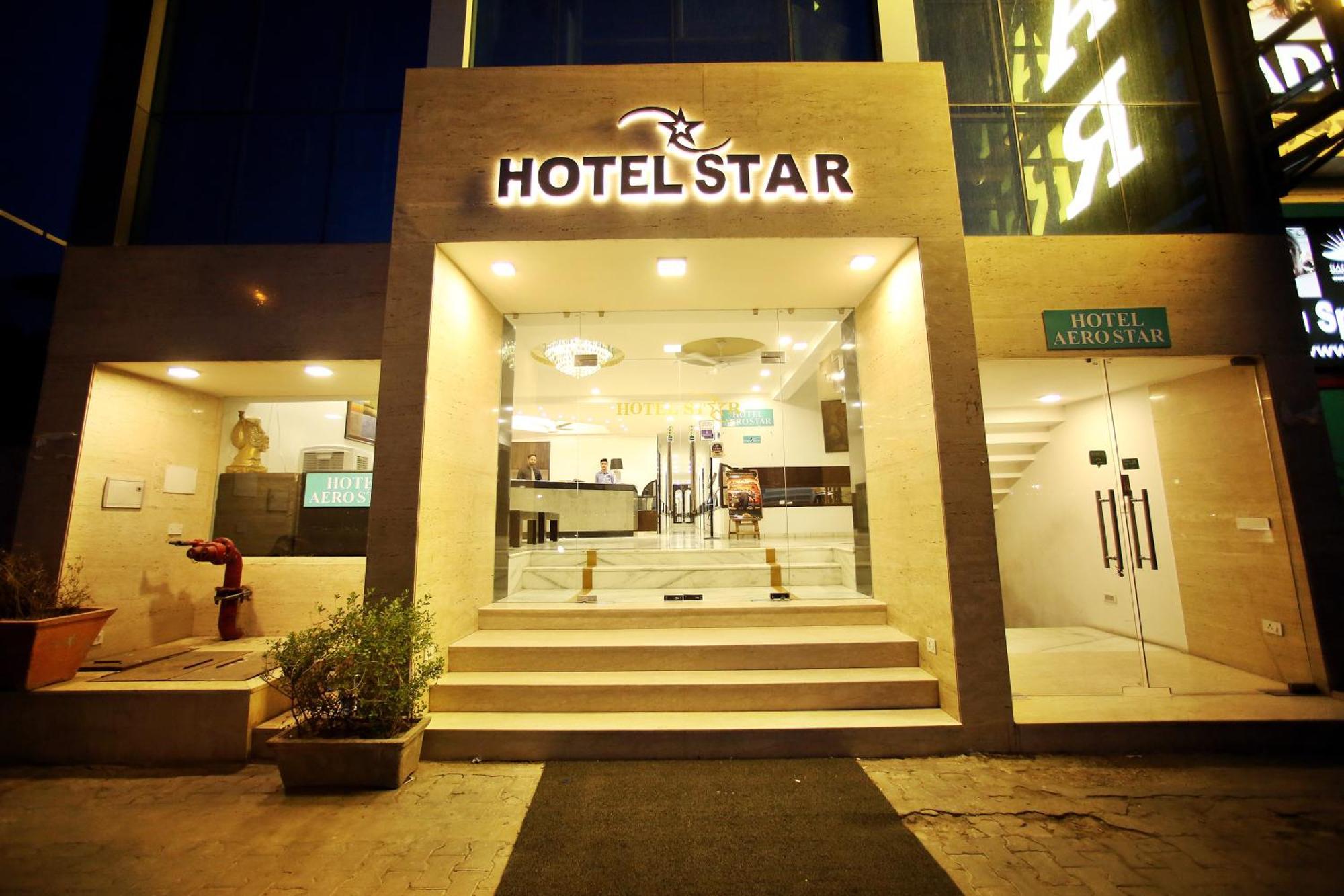 Hotel Aero Star By Star Group Új-Delhi Kültér fotó