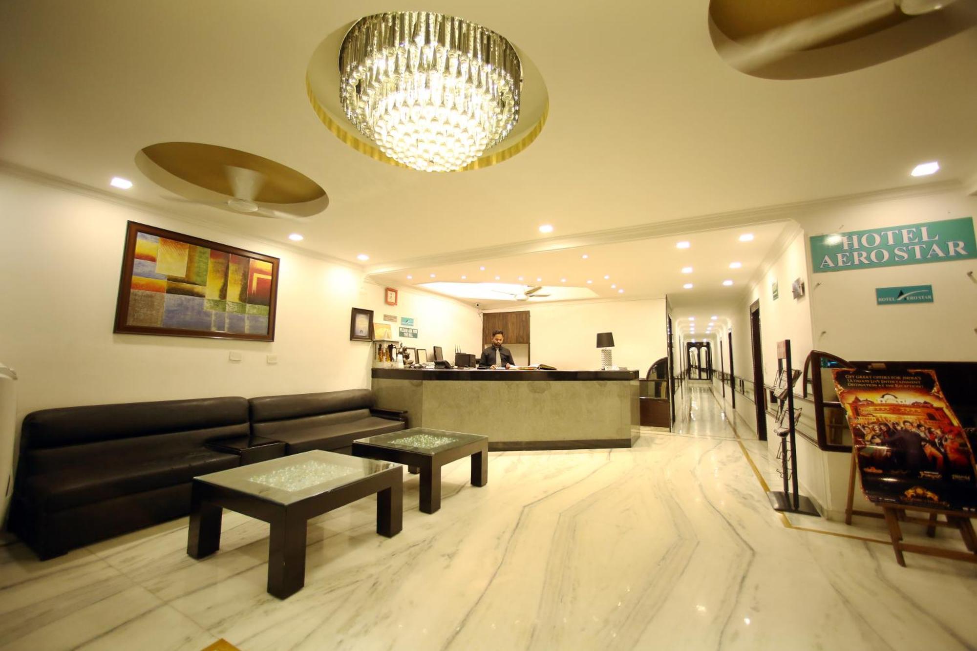Hotel Aero Star By Star Group Új-Delhi Kültér fotó