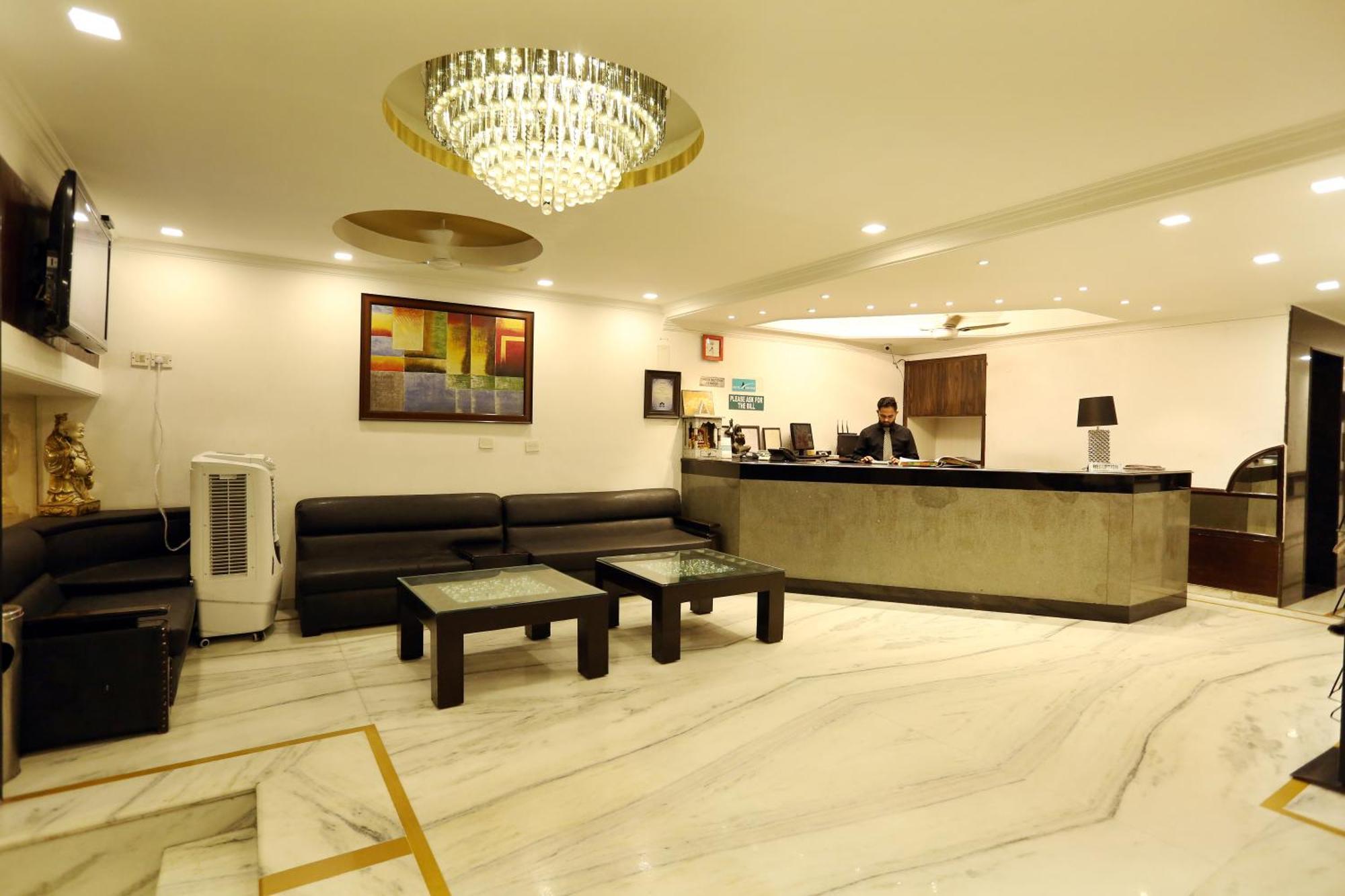 Hotel Aero Star By Star Group Új-Delhi Kültér fotó