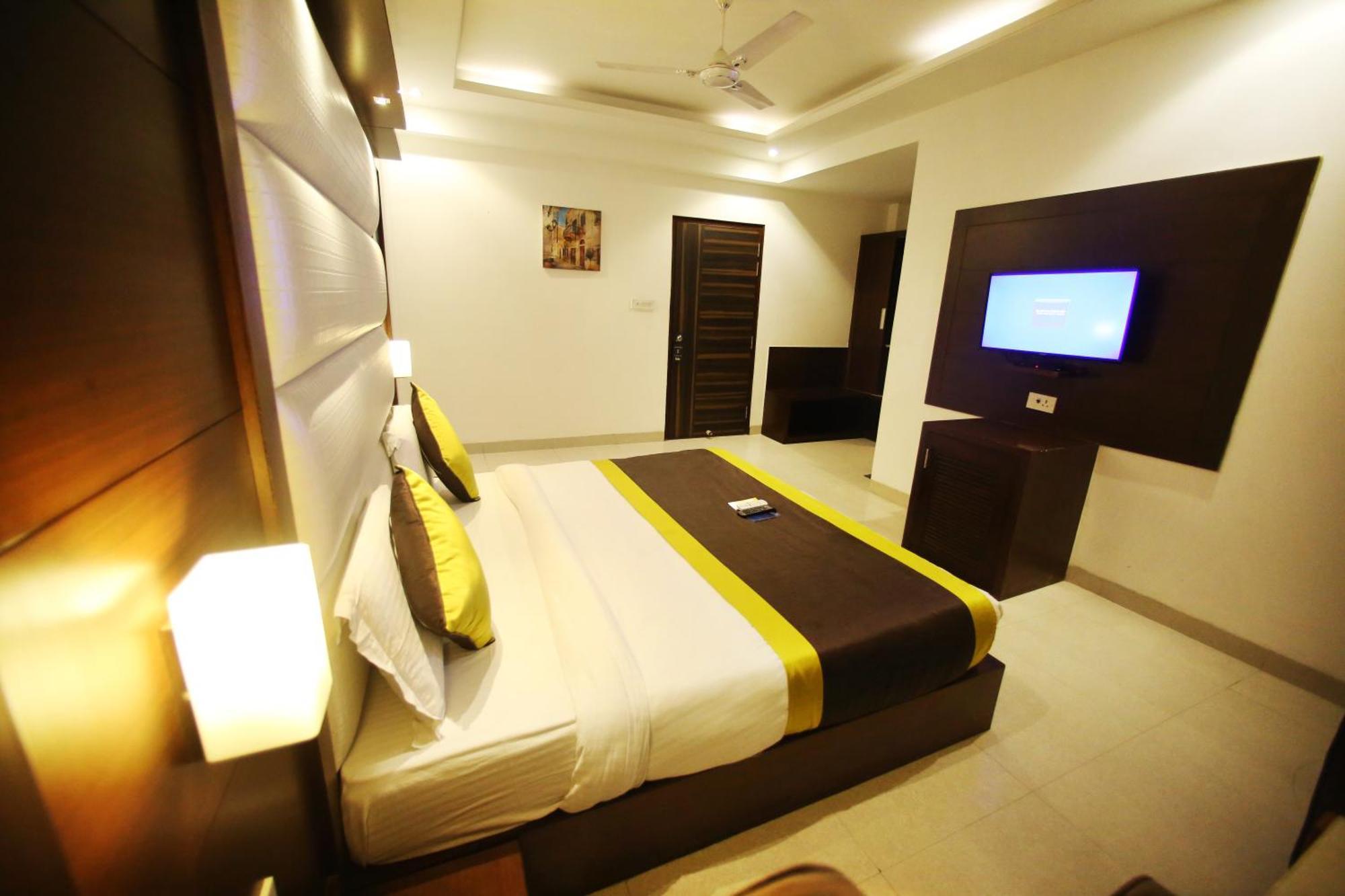 Hotel Aero Star By Star Group Új-Delhi Kültér fotó