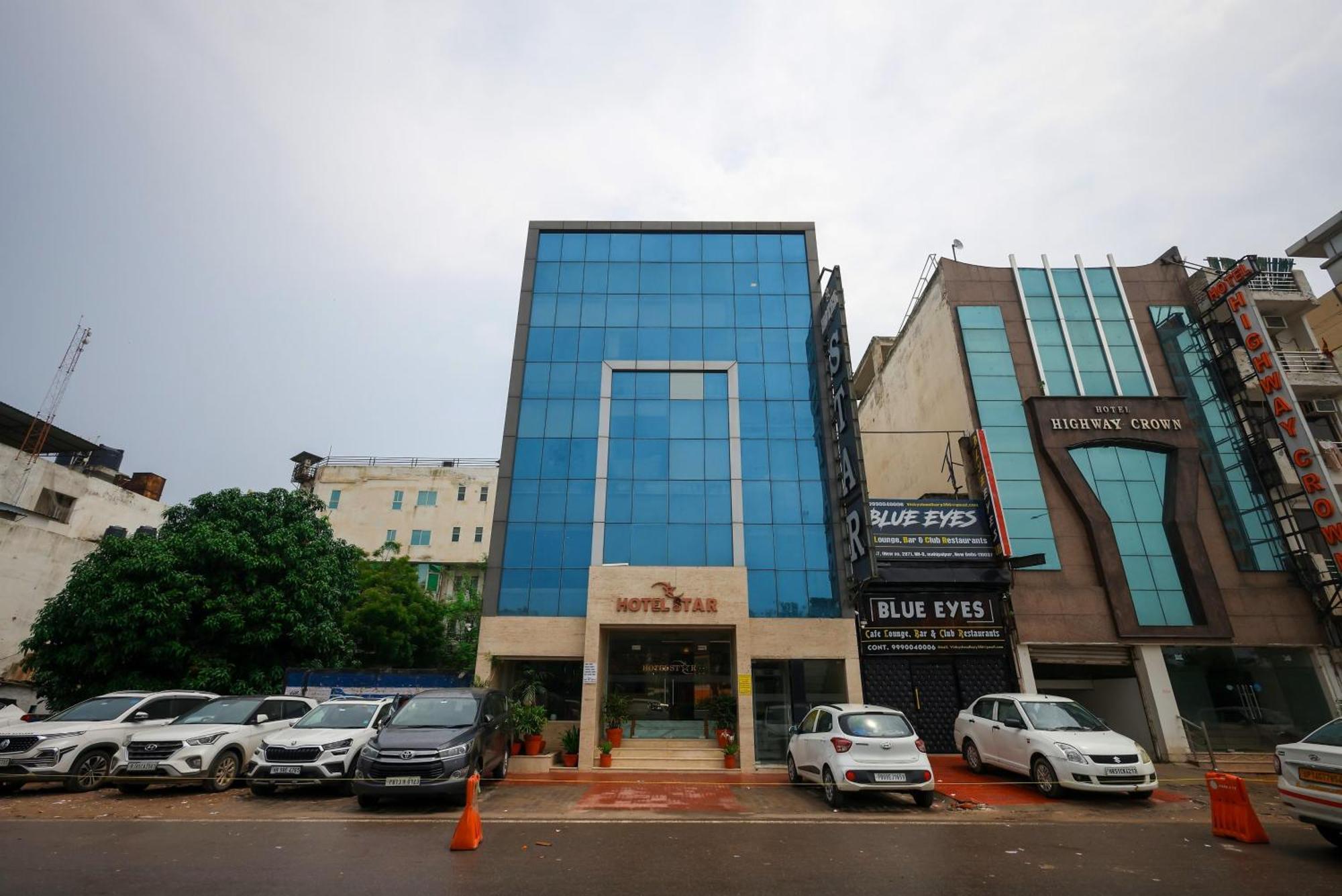 Hotel Aero Star By Star Group Új-Delhi Kültér fotó